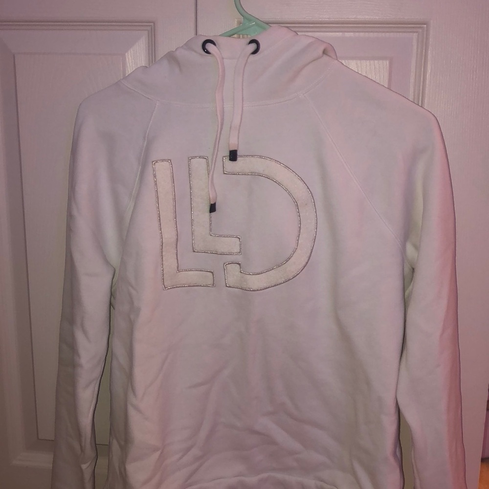 White hoodie